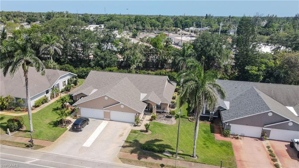 430 Saint Andrews Blvd 6, Naples, FL 34113-42