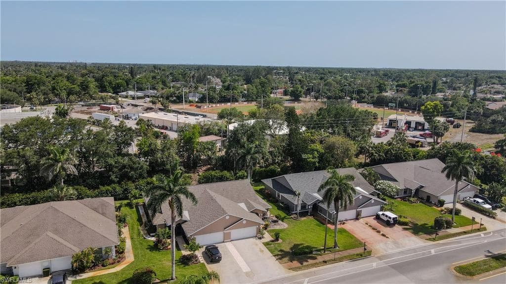 430 Saint Andrews Blvd 6, Naples, FL 34113-44