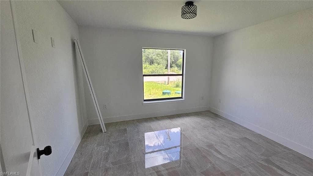 2927 8th St SW, Lehigh Acres, FL 33976-13