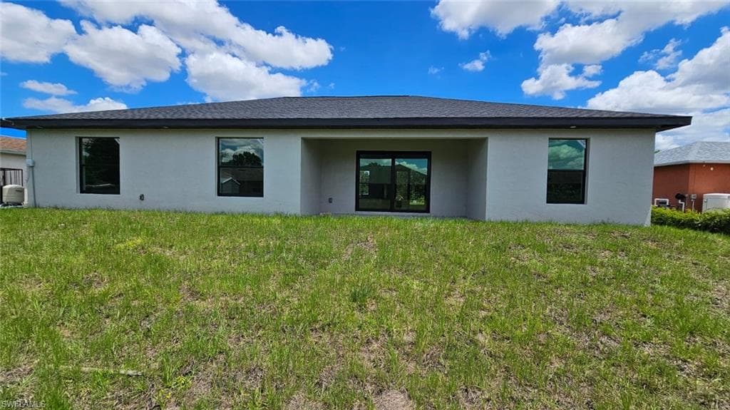 2927 8th St SW, Lehigh Acres, FL 33976-27
