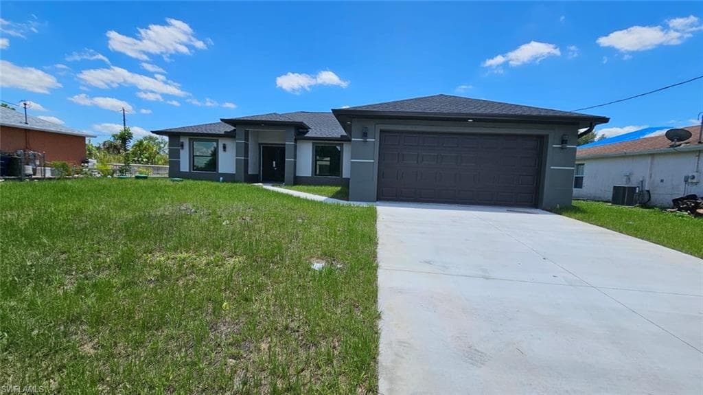 2927 8th St SW, Lehigh Acres, FL 33976-3