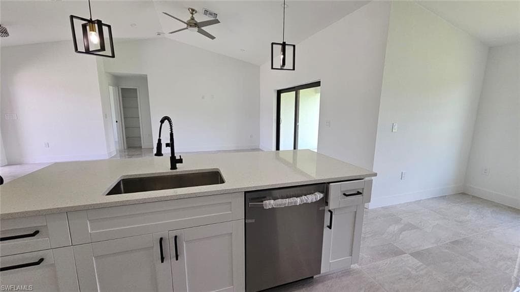 2927 8th St SW, Lehigh Acres, FL 33976-8