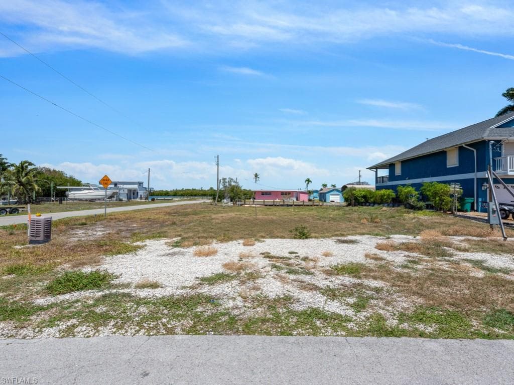 226 Goodland Dr, Goodland, FL 34140-14