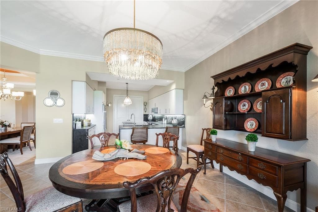 560 El Camino Real 1102, Naples, FL 34119-13