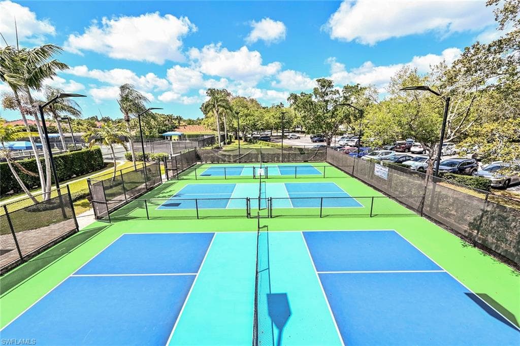 560 El Camino Real 1102, Naples, FL 34119-44