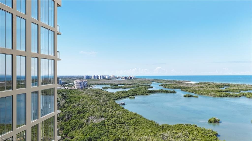 13955 Old Coast Rd Ph05, Naples, FL 34110-8