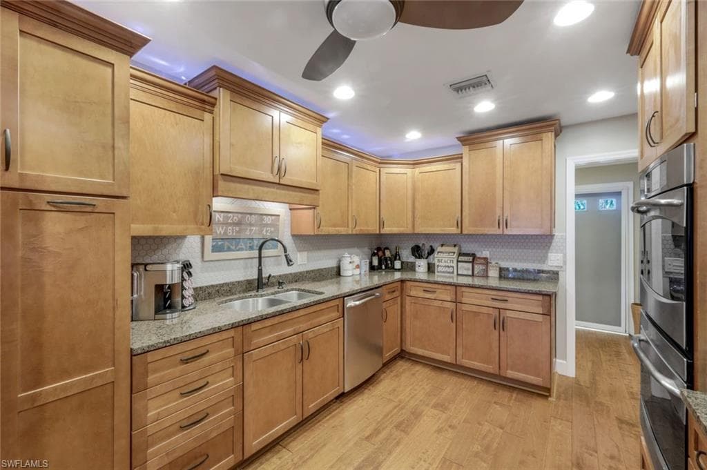 240 Palm River Blvd C202, Naples, FL 34110-9