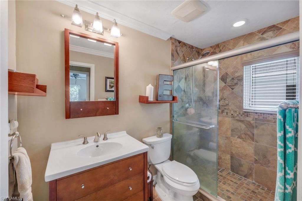 240 Palm River Blvd C202, Naples, FL 34110-17