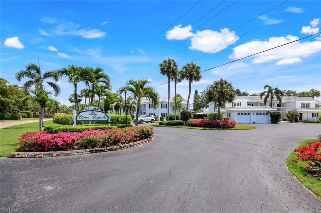 240 Palm River Blvd C202, Naples, FL 34110-25