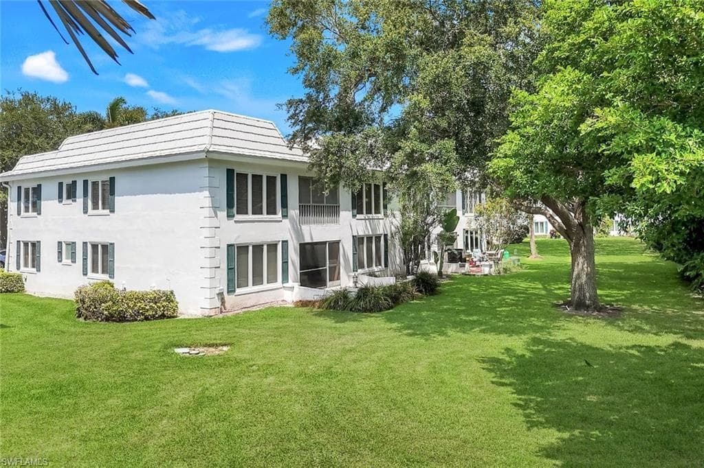 240 Palm River Blvd C202, Naples, FL 34110-3
