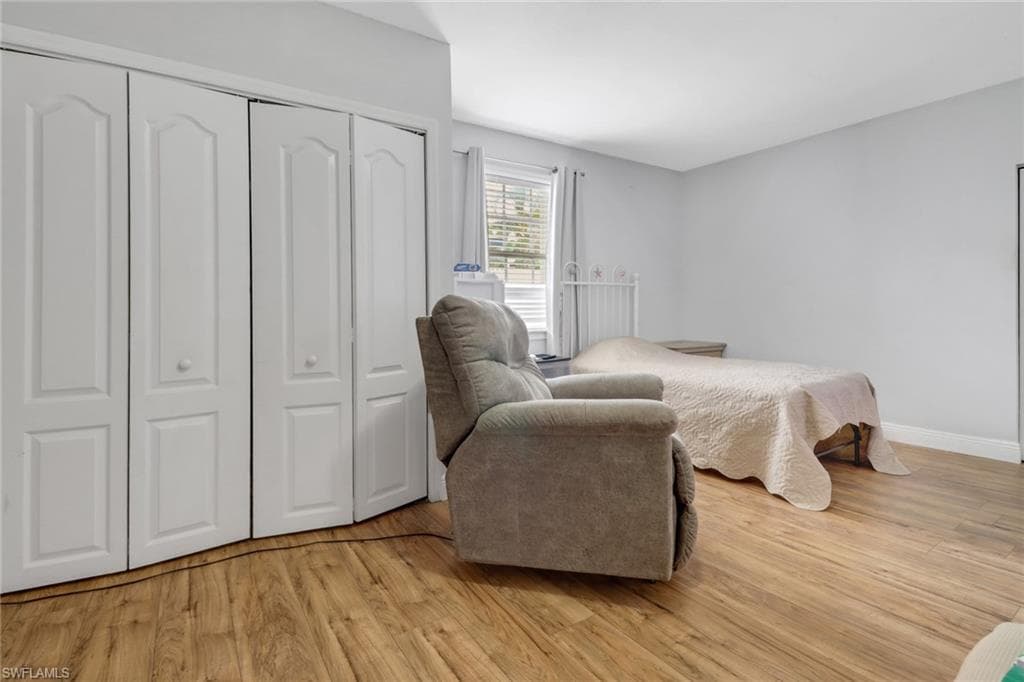 4617 Lombardy Ln, Naples, FL 34112-12