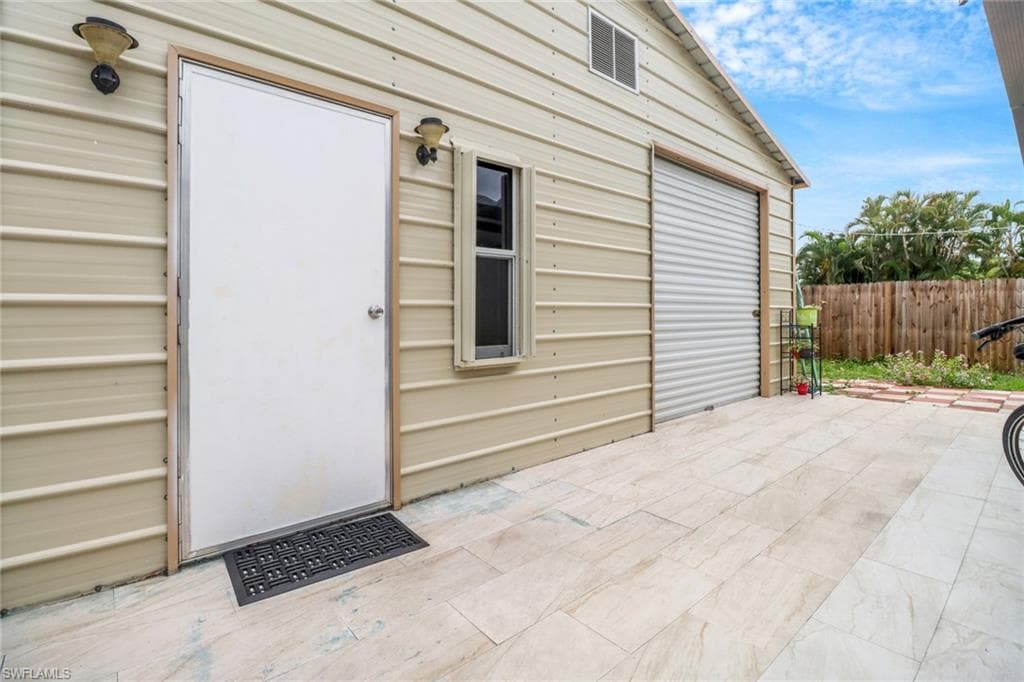 4617 Lombardy Ln, Naples, FL 34112-30