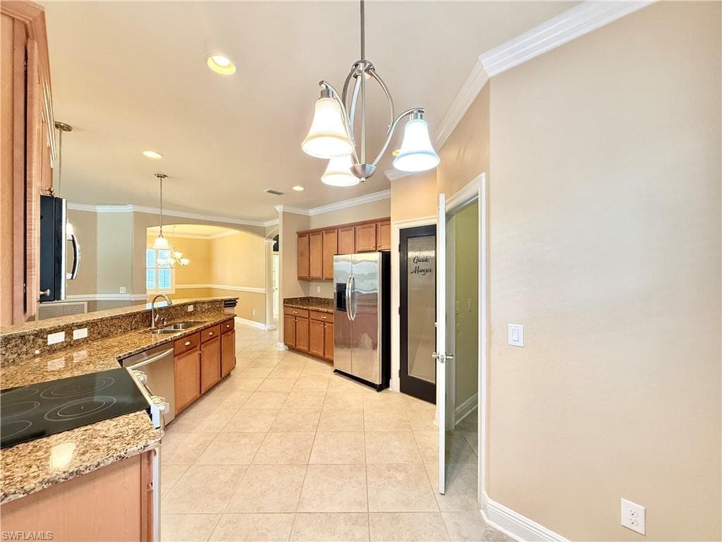 3662 Treasure Cove Ct, Naples, FL 34114-9