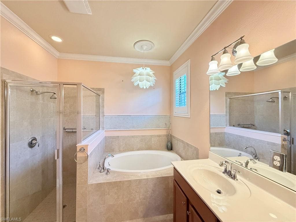 3662 Treasure Cove Ct, Naples, FL 34114-18