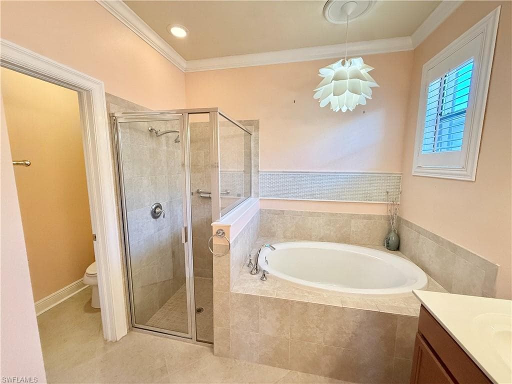3662 Treasure Cove Ct, Naples, FL 34114-19