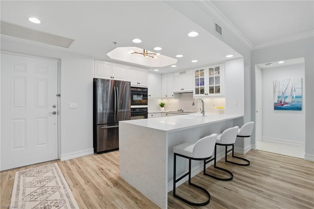 2728 Tiburon Blvd E A104, Naples, FL 34109-3