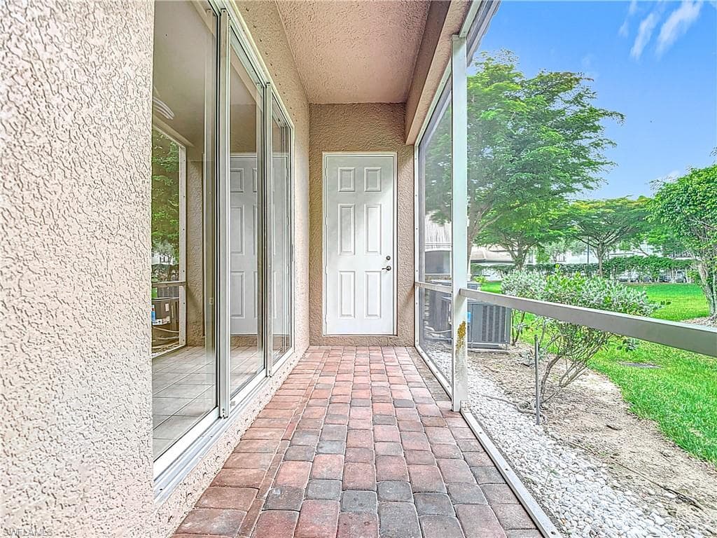 10013 Chiana Cir, Fort Myers, FL 33905-20