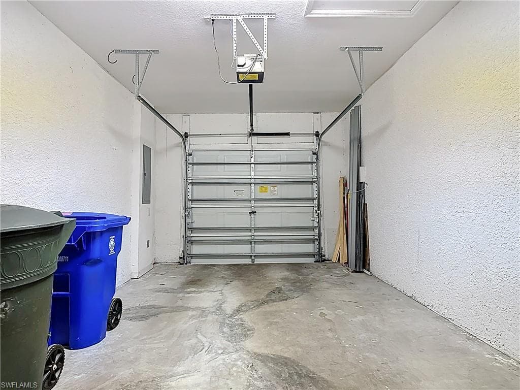 10013 Chiana Cir, Fort Myers, FL 33905-21