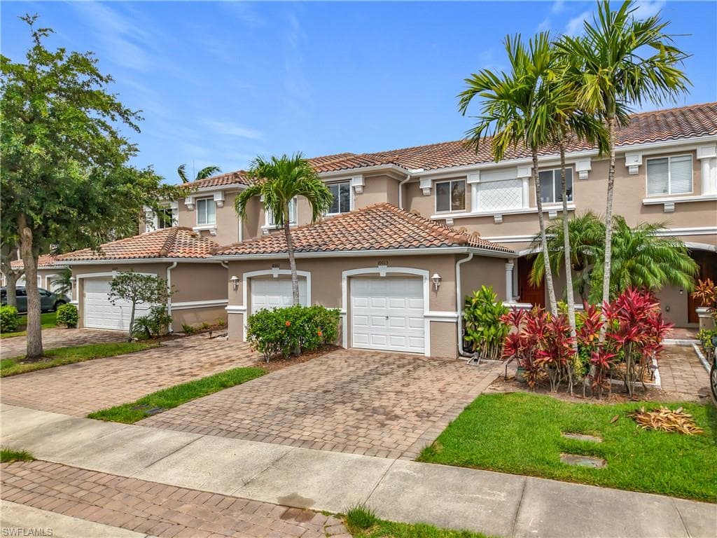 10013 Chiana Cir, Fort Myers, FL 33905-23
