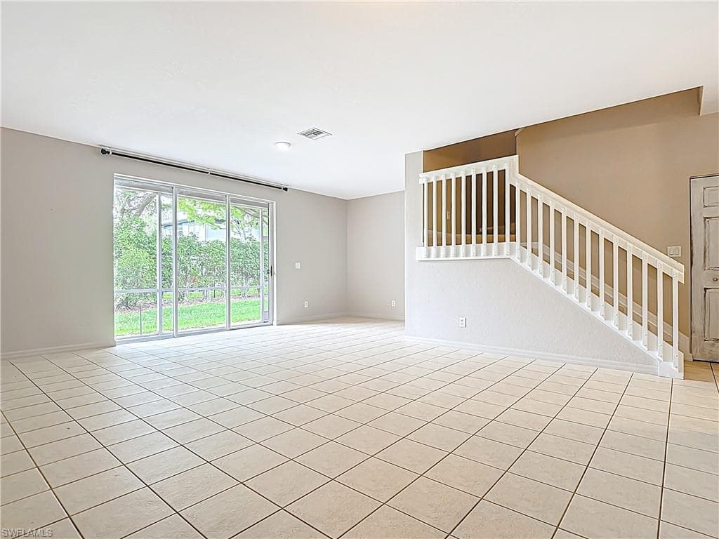 10013 Chiana Cir, Fort Myers, FL 33905-3