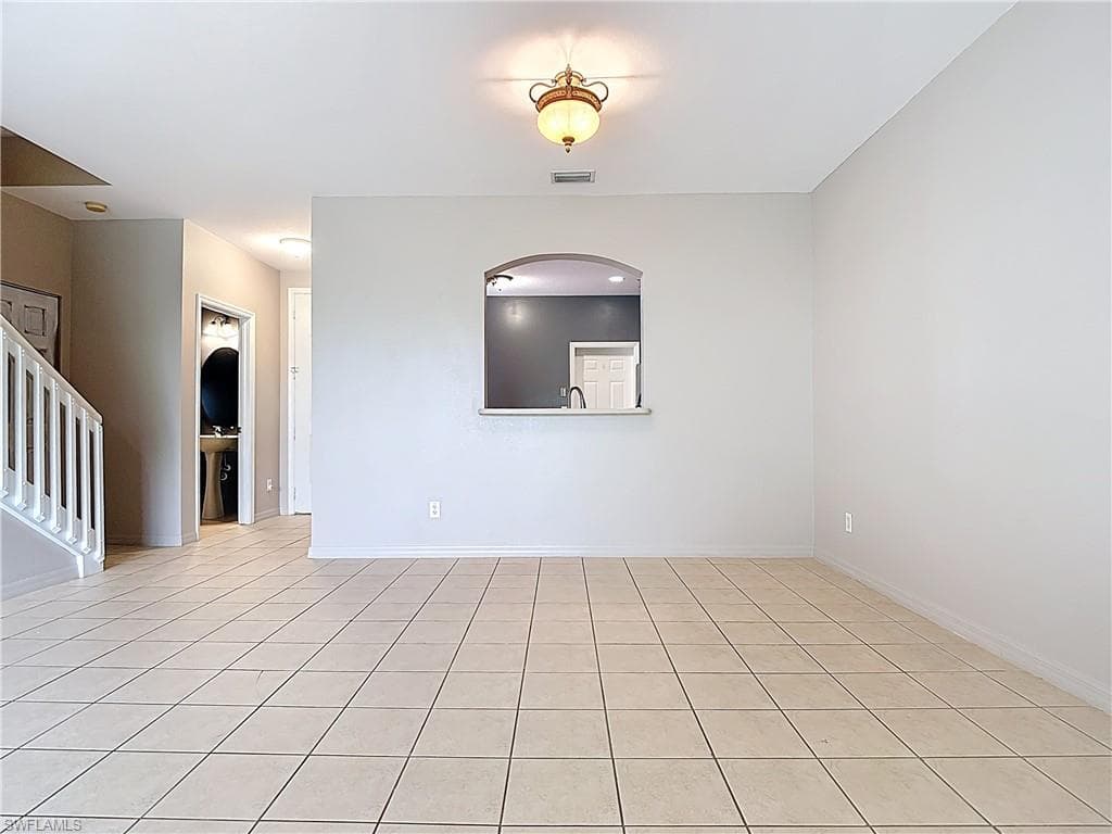 10013 Chiana Cir, Fort Myers, FL 33905-4