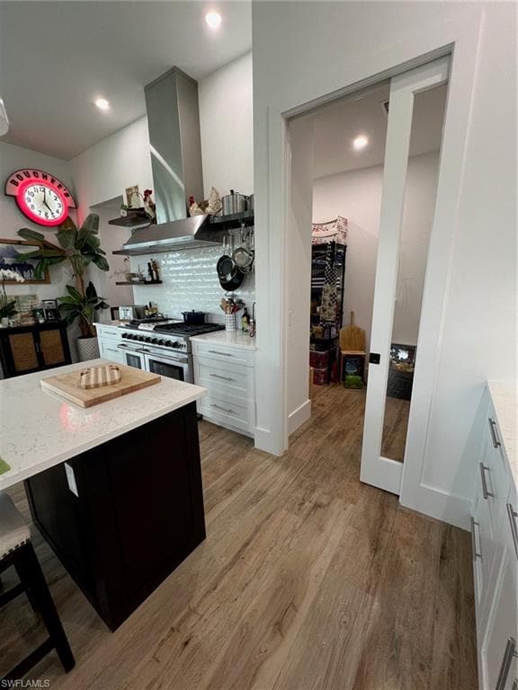 548 5th Ave, Marco Island, FL 34145-12