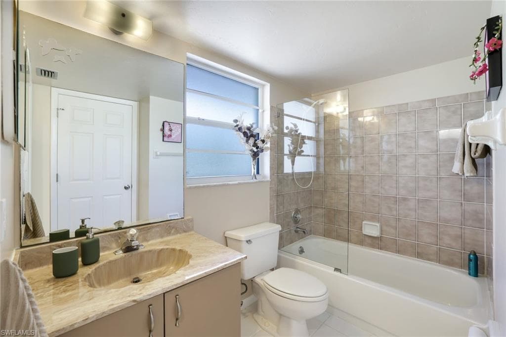 129 Collier Blvd B-206, Marco Island, FL 34145-21