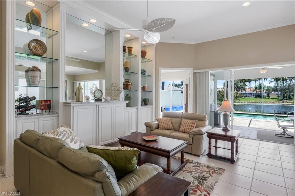 3774 Whidbey Way, Naples, FL 34119-10