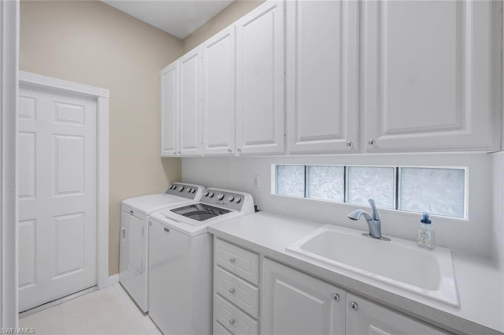 3774 Whidbey Way, Naples, FL 34119-27