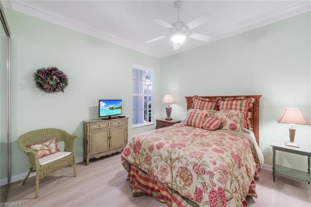 3774 Whidbey Way, Naples, FL 34119-28