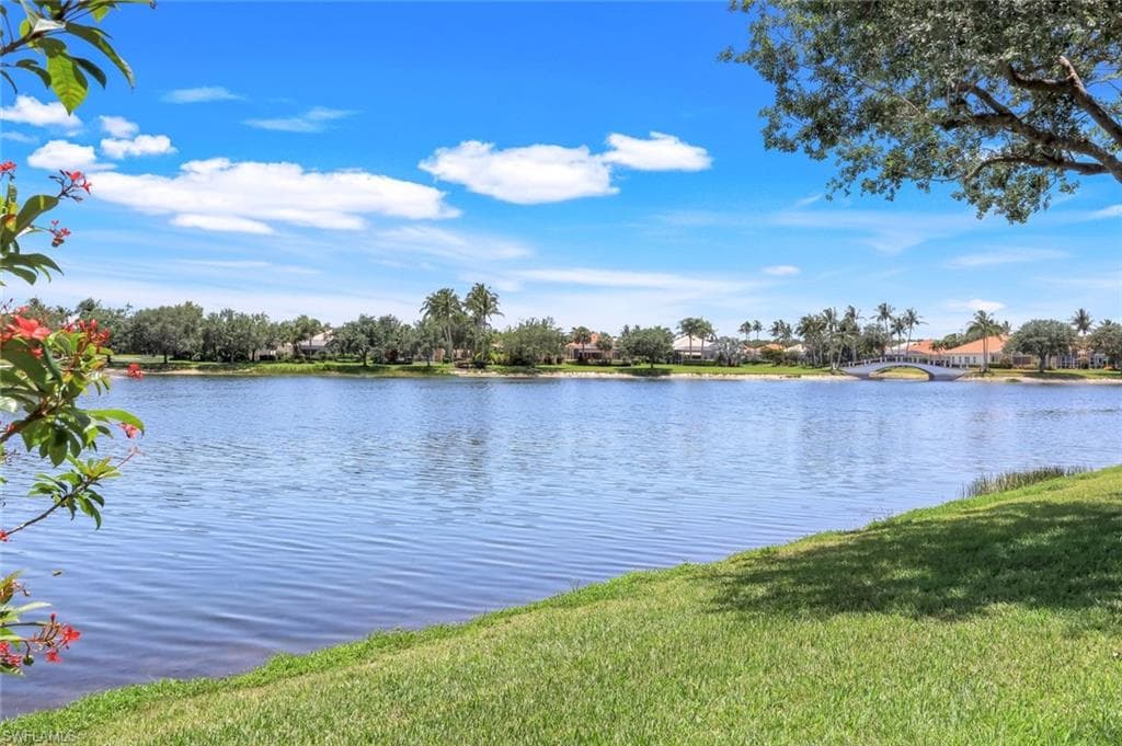 3774 Whidbey Way, Naples, FL 34119-3