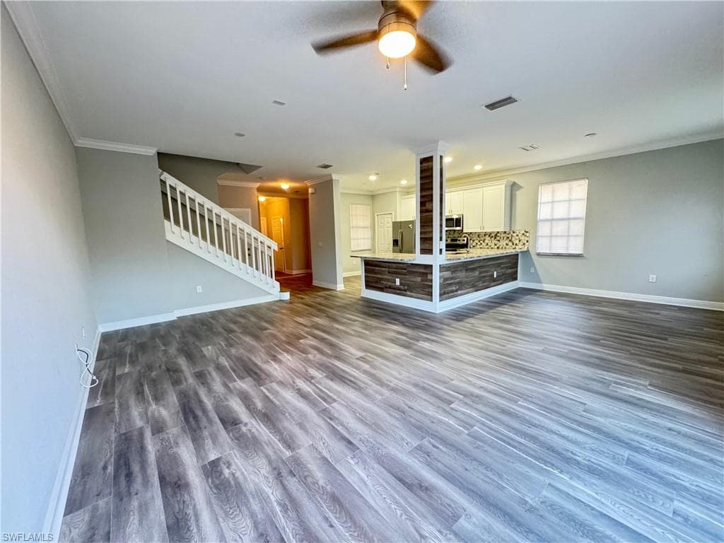 7614 Bristol Cir, Naples, FL 34120-6