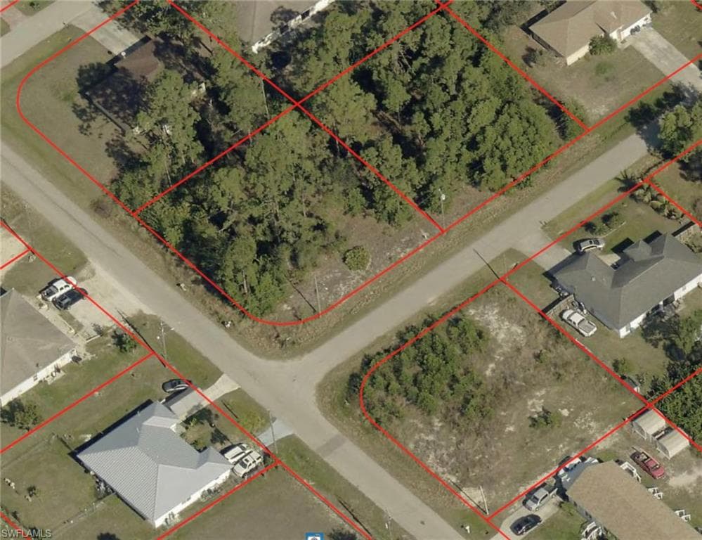 2442 Mae Ave S, Lehigh Acres, FL 33973-4