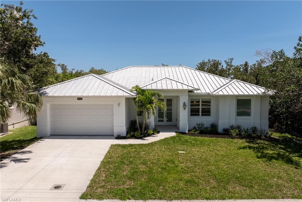 1923 Sheffield Ave, Marco Island, FL 34145-1