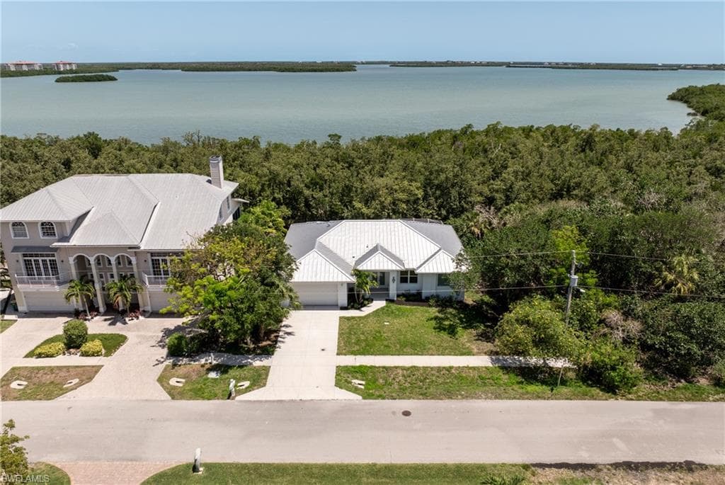 1923 Sheffield Ave, Marco Island, FL 34145-5