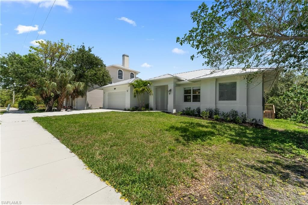 1923 Sheffield Ave, Marco Island, FL 34145-7