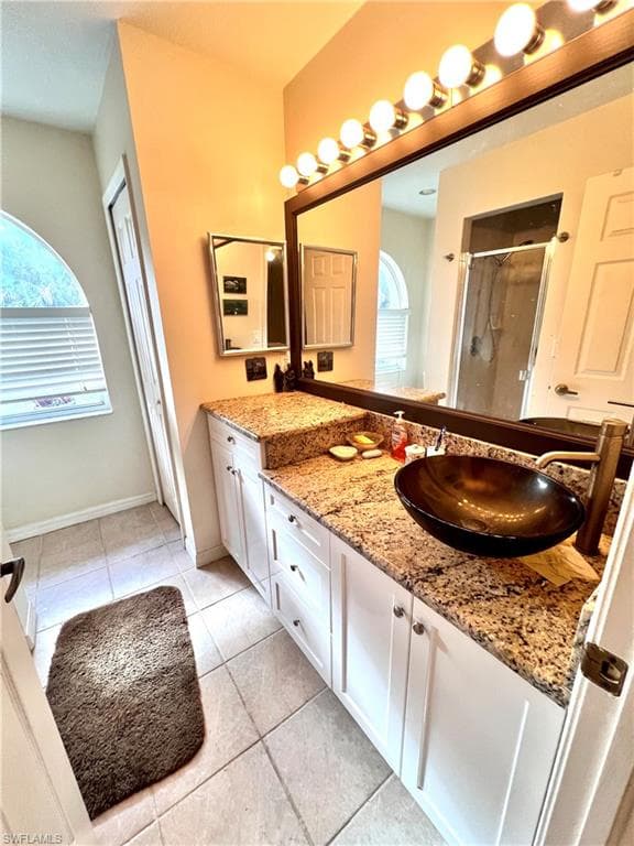 720 1st St NW, Naples, FL 34120-19