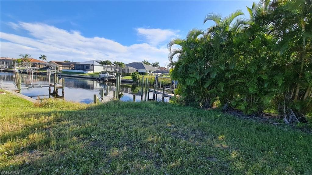 3803 Surfside Blvd, Cape Coral, FL 33914-8