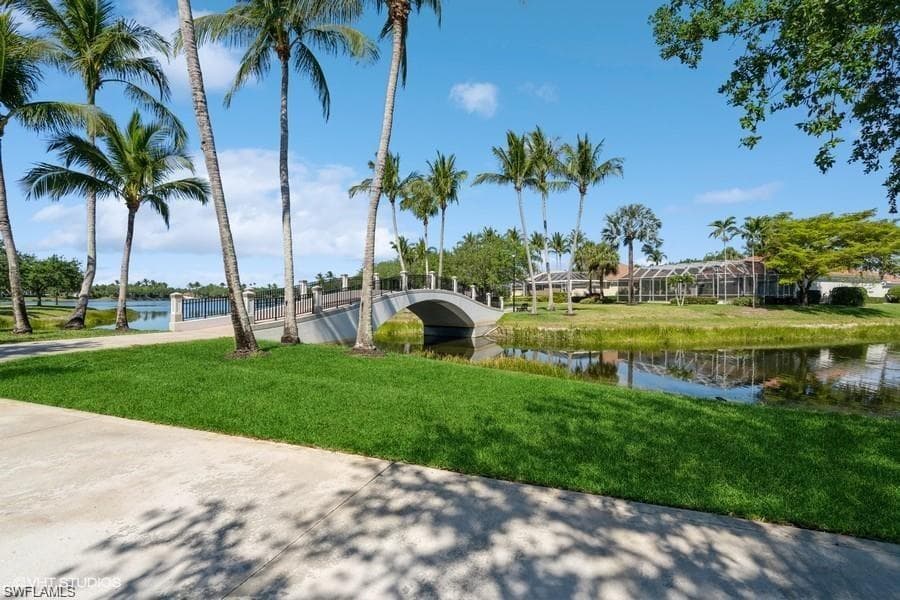 4008 Upolo Ln, Naples, FL 34119-16