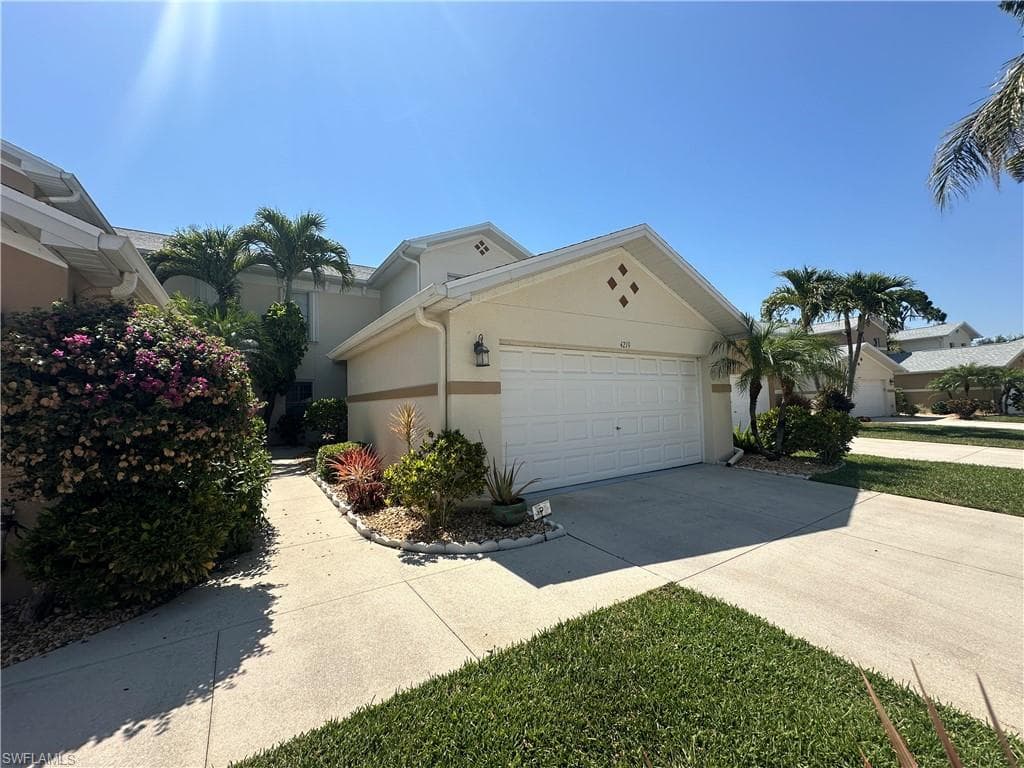4219 Tequesta Dr, Estero, FL 33928-1