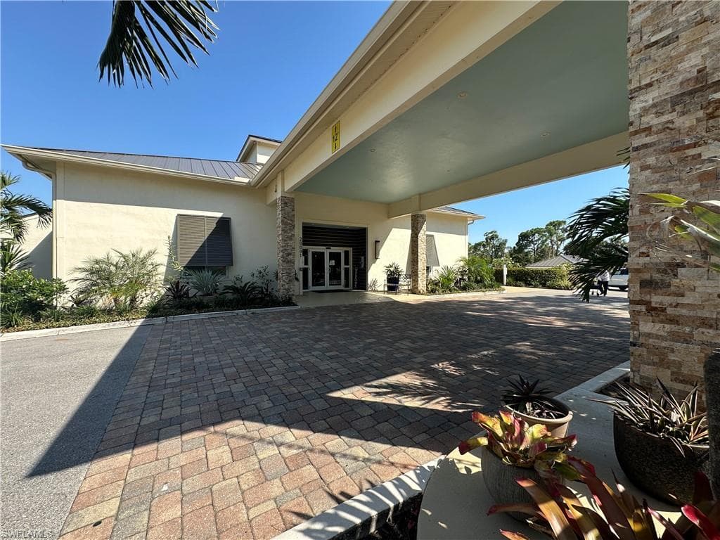 4219 Tequesta Dr, Estero, FL 33928-25