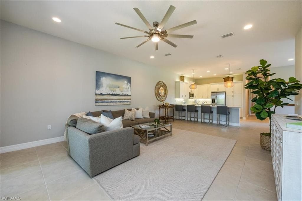 13429 Coronado Dr, Naples, FL 34109-8