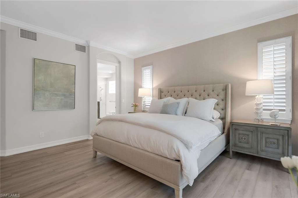 2839 Tiburon Blvd E 102, Naples, FL 34109-9