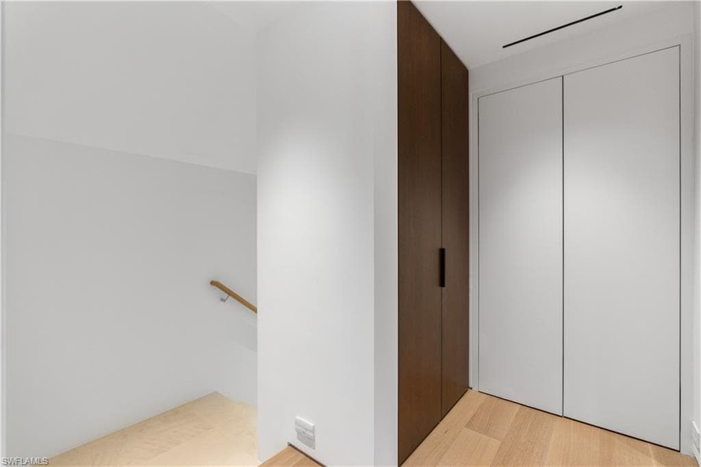 3655 Fort Charles Dr, Naples, FL 34102-20