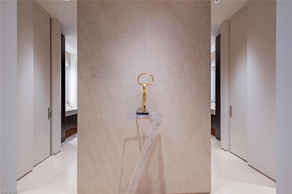 3655 Fort Charles Dr, Naples, FL 34102-24