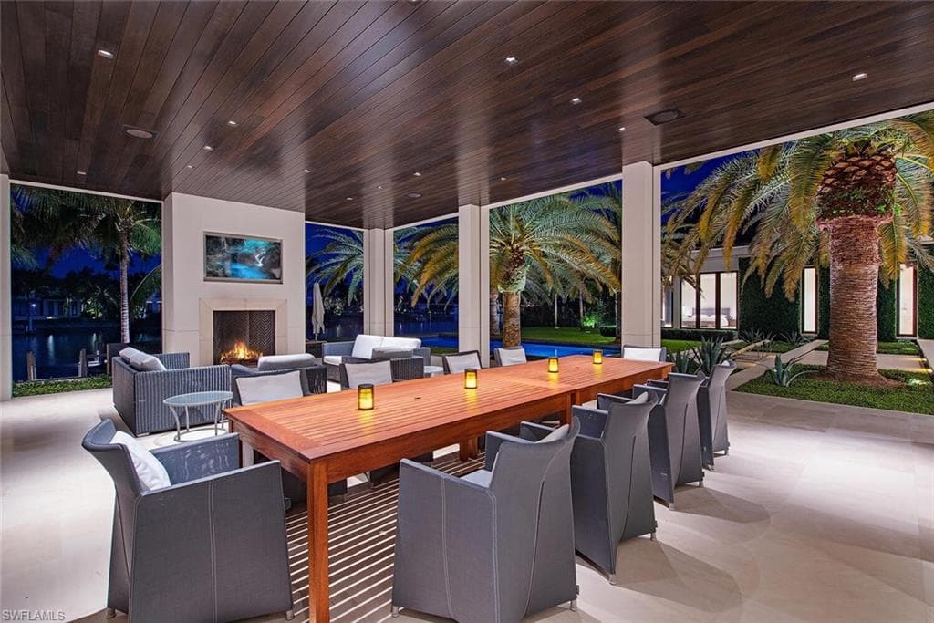 3655 Fort Charles Dr, Naples, FL 34102-34