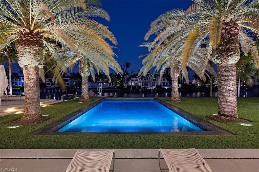 3655 Fort Charles Dr, Naples, FL 34102-41