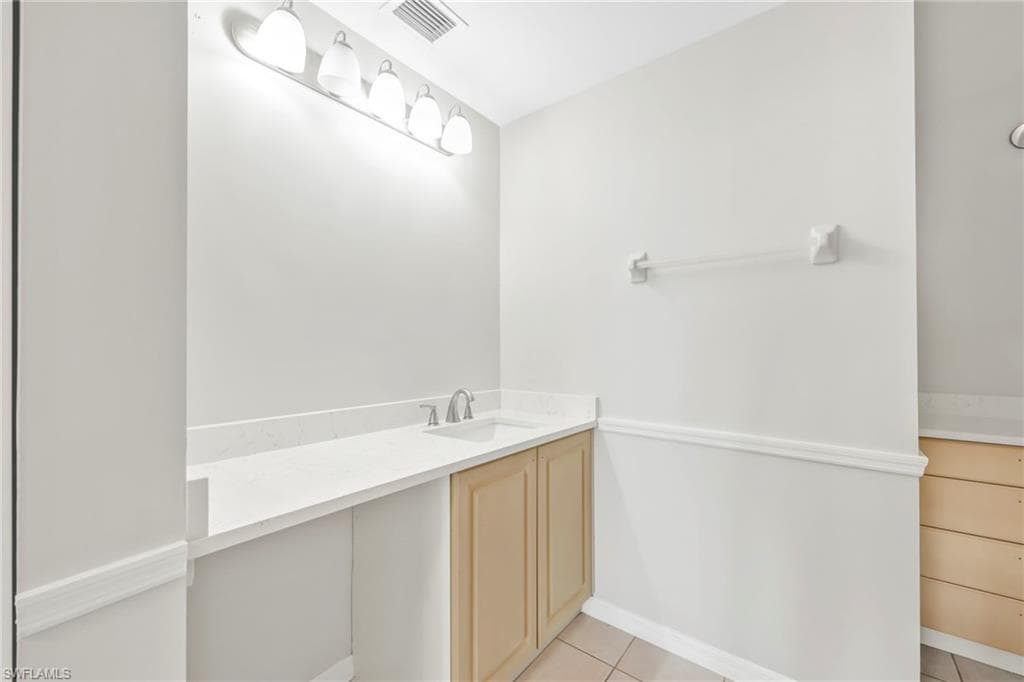 14819 Laguna Dr 403, Fort Myers, FL 33908-22