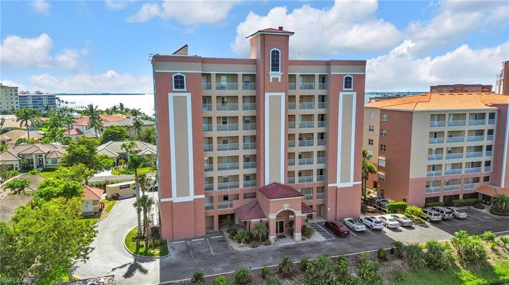 14819 Laguna Dr 403, Fort Myers, FL 33908-30