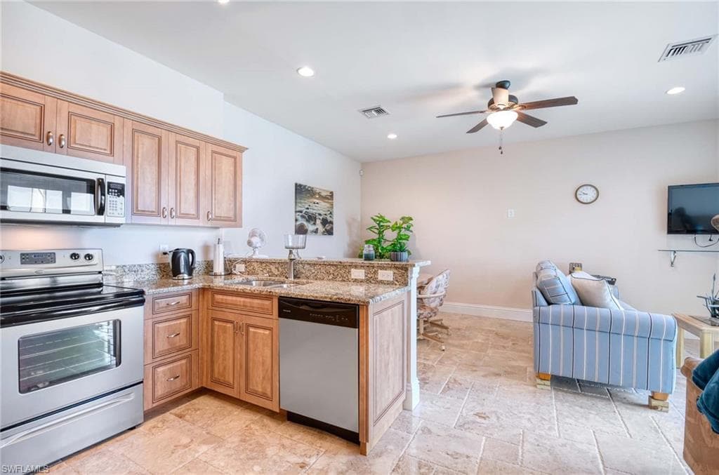 26 Dolphin Cir, Naples, FL 34113-11